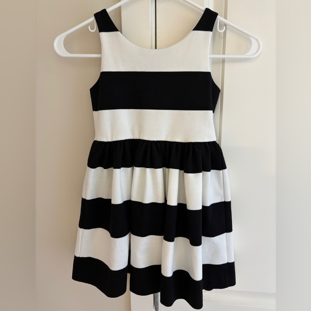 Polo Ralph Lauren Striped Fit n Flare Ponte Dress, Sleeveless Size 6 Black White - Picture 6 of 8